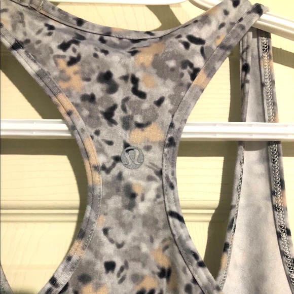 Lululemon Racerback tanktop - Picture 3 of 3